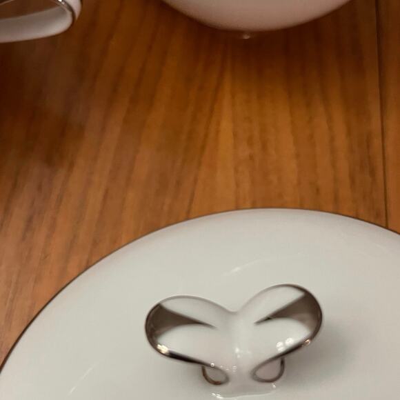 Noritake Cream Sugar Bowl With Lid White Silver China Serving - Picture 7 of 10